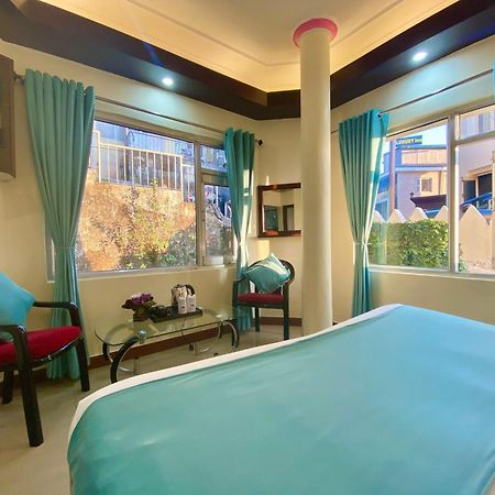 Riversun Hotel Mall Road Mussoorie Eksteriør bilde